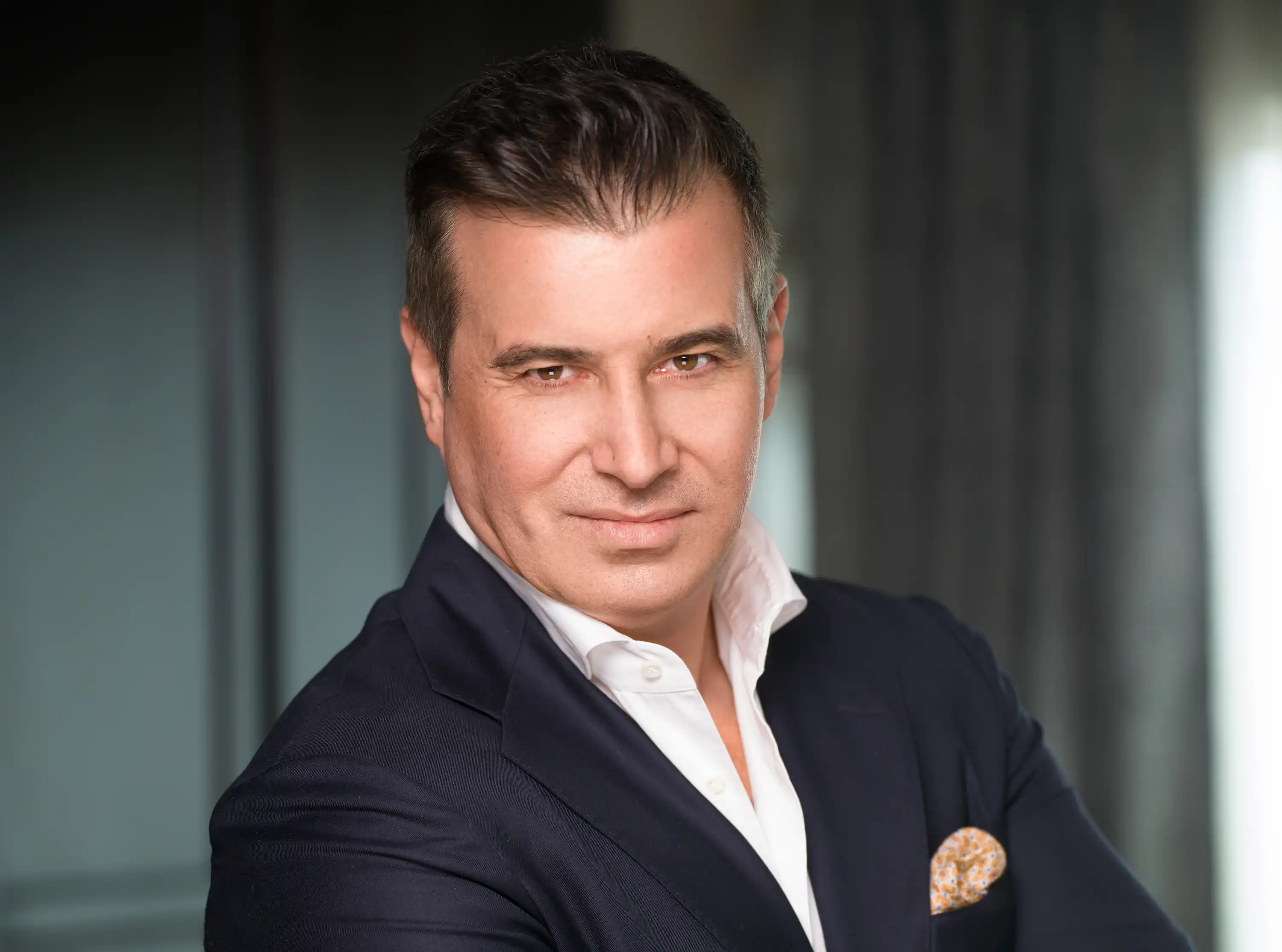 Mr. Nuno Fernandes
